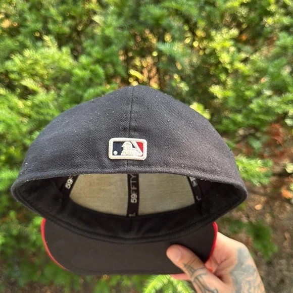 Early 2000’s Cleveland Indians Chief Wahoo Fitted Baseball Hat - Picture 4 of 7